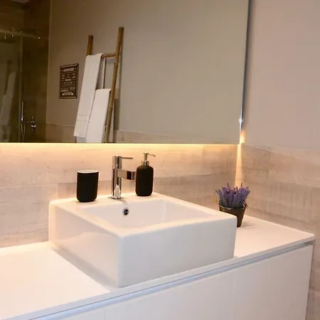 Lf Girassol Deluxe By Flat In * Porto